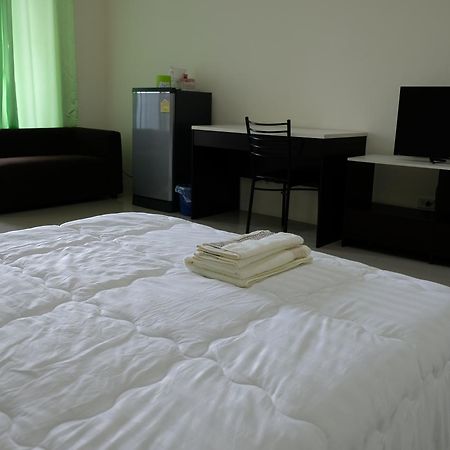 Hotel Aspen Residencia Chonburi Exterior foto