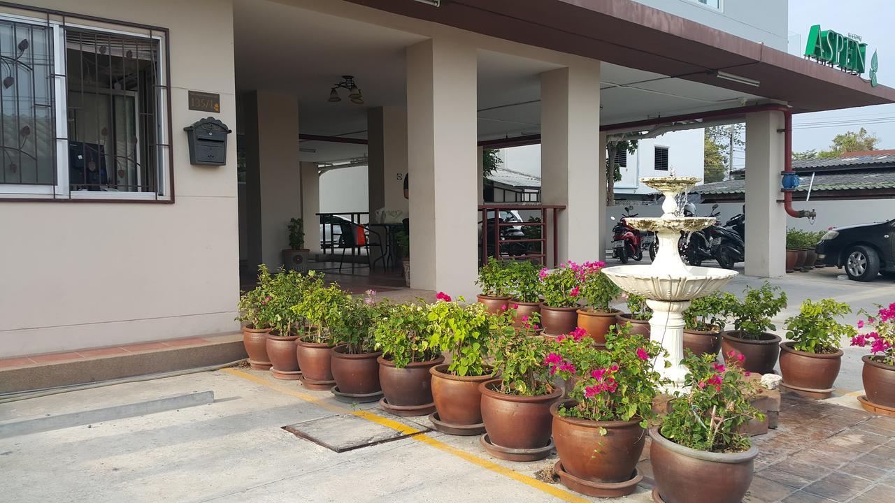 Hotel Aspen Residencia Chonburi Exterior foto